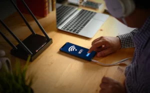 How to Get Internet Without Cable or Phone Line? Best Options to Stay Connected